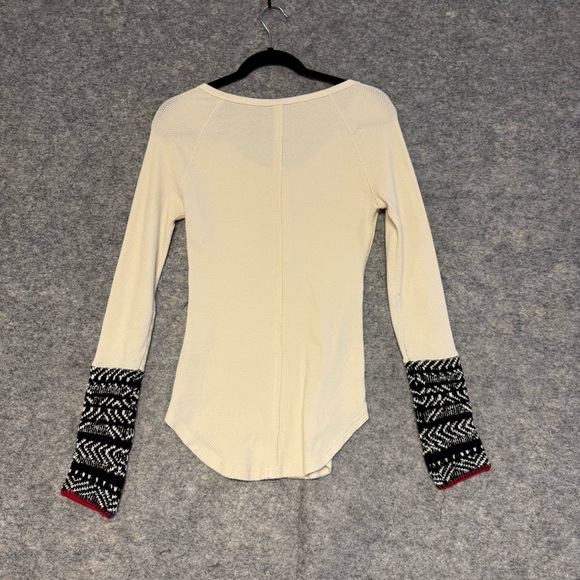 Y2K Free People Women's Cream Top Patterned Cuffs Size M Thermal Long Sleeves - Picture 10 of 10